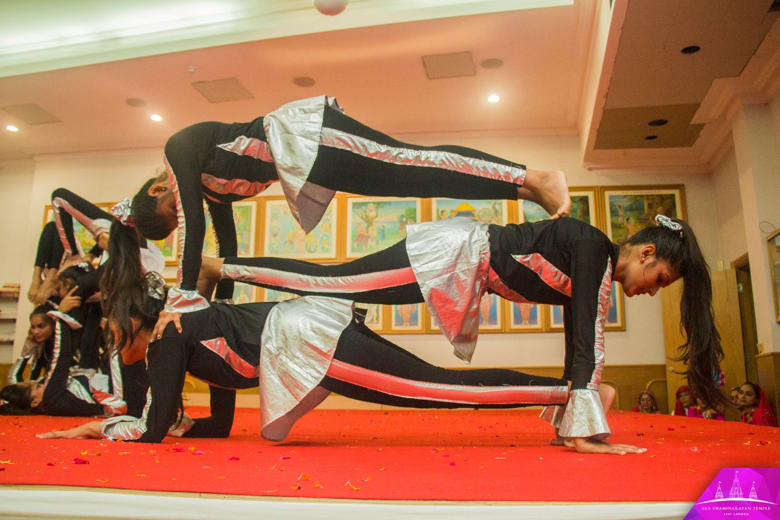 ©1987-2017 SKS Swaminarayan Temple East London